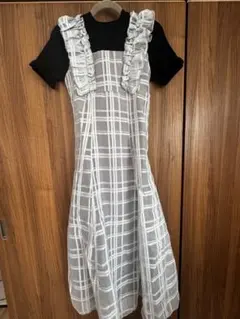 新品未使用 REDYAZEL ショルダーフリルドッキングワンピース