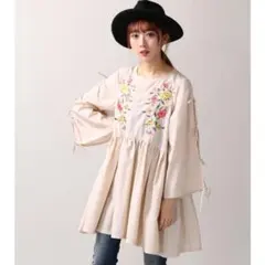 リボンスリーブ刺繍ワンピース DU17AU09-L004のサムネイル