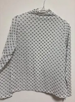ブラウスのサムネイル