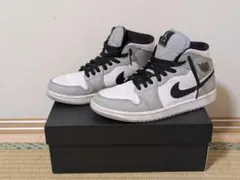 Nike Air Jordan 1 Mid ホワイト/グレー/ブラック