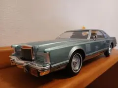 リンカーン コンチネンタル マークV ミニカー 1/18 ローライダー アメ