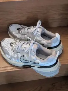 【美中古】 ナイキ V2K RUN 24cm 正規品 美品 NIKE W V2K RUN ナイキV2K ラン24cm - メルカリ