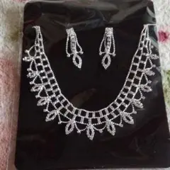 値下げしました・ネックレス＆イヤリング