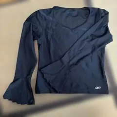 Reebok リーボック 長袖カットソー 光沢ブラック