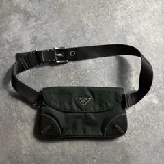 FW2000's PRADA ウエストポーチ グリーン トライアングルロゴ