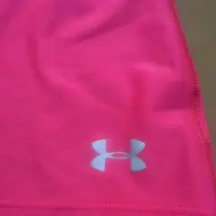Under Armour タンクトップ ピンク カップ付きのサムネイル