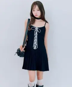 レースアッププリーツキャミミニワンピース