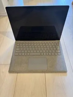Surface Laptop 128GB1 4GB Model 1782のサムネイル