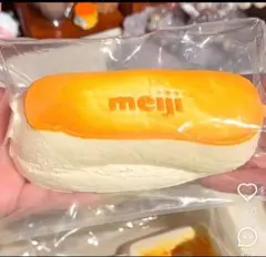 ラスト　meiji パンケーキ　水スクイーズ　もちもち　　チーズケーキ