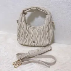 Chico キルティングショルダーバッグ ベージュ