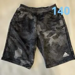 アディダス　140 キッズ　ハーフパンツ