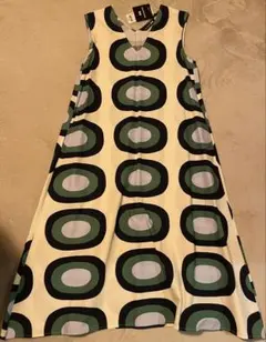 UNIQLO marimekko Vネックフレアワンピース タグ付き