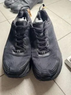 HOKA ONE ONE Bondi ブラックスニーカー