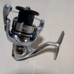 シマノ　19ストラディックC3000HG替スプール付 シマノ（SHIMANO） 19 ストラディック C3000HG / スピニングリール