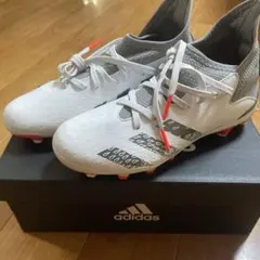 新品未使用　adidas 　サッカースパイク　21センチ