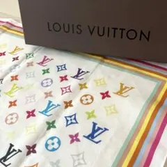 極美品 LOUIS VUITTON モノグラム スカーフ ハンカチ M71913のサムネイル