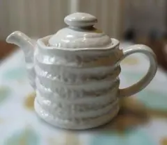 ❤陶器製 急須 ホワイト ティーポット　茶こし網付き　Used