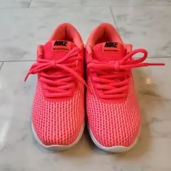 NIKE REVOLUTION 4 ピンク スニーカー