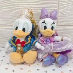 ディズニーストア　デイジー　ドナルド　25周年　店舗限定　ぬいぐるみキーチェーン