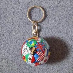 サッカーボールキーホルダー 2002 W杯 - メルカリ