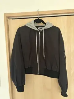 Item thumbnail for item a29682c7-276b-4253-b91c-ff87b0c05358