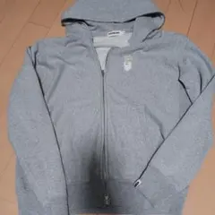 apeジップパーカー