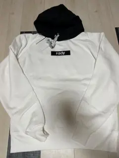 Rady パーカー タグ付き