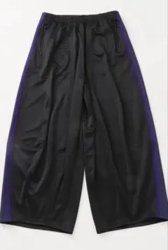 【26ss新作】LHP別注　Needles ヒザデル トラックパンツ 黒　紫　S 26ss新作】LHP別注 Needles ヒザデル トラックパンツ 黒 紫 - メルカリ