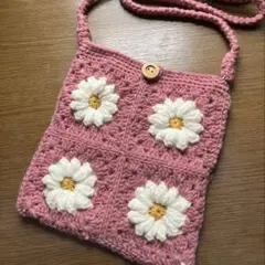 手編み　ぷっくりお花のモチーフショルダーバック