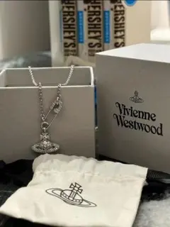 未使用級 Vivienne Westwood 大玉 3連 パール ネックレス - メルカリ