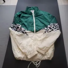 Bershka パーカー シャカシャカジャンパー