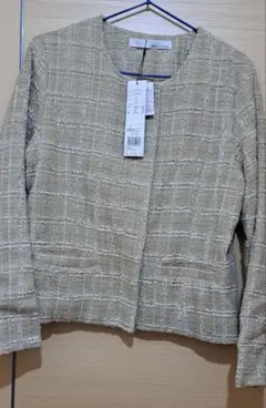 ツイードジャケットとスカートセット（ベージュ）　未使用品　フリーサイズ