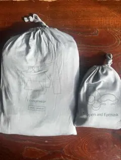 エミレーツ航空ビジネスクラスウェアS-M 、スリッパ.アイマスク セット