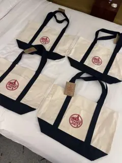 Item thumbnail for item 6f9487c8-6657-42fa-a1c2-e030da25c6a2