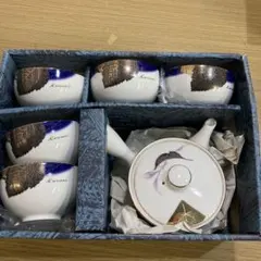新品　山本寛斎 土瓶茶器揃 美品　葉柄 金彩 急須 湯呑み5客セット