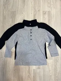 グレーとネイビーの長袖カットソー2枚セット