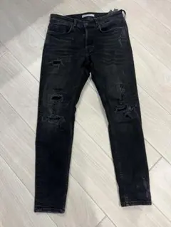 ダメージデニム ブラック
