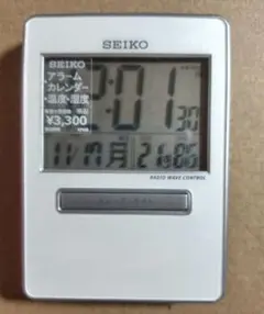 セイコークロック　目ざまし時計　電波　　ホワイト