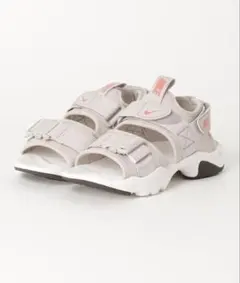 Nike ストラップ付きサンダル