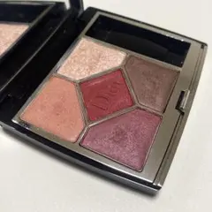 Dior サンク クルール アイシャドウパレット 897 ルージュトラファルガー