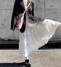 【新品未使用】 レースケーキロングスカート