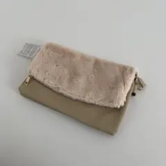 【新品、未使用】フェイクファー 肩掛けバック クラッチバック