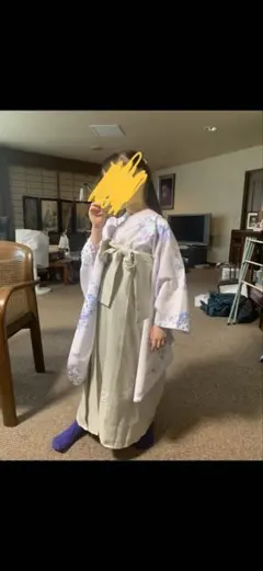 CC送料込み 袴セット白花着物×灰色袴 [C2]120㎝【M4320】 | Mercari