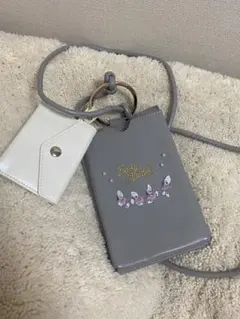 ヤングオイスター　スマホショルダー　ディズニー