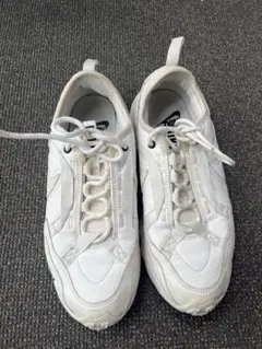 NIKE ナイキ TC7900 ホワイト 25.5cm