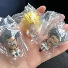 ドラゴンボール カプセルトイ 3体セット　超サイヤ人孫悟空　ミスターサタン×2