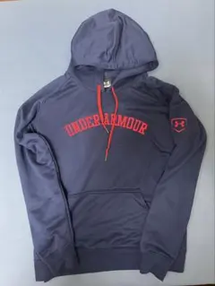UNDER ARMOUR パーカー M