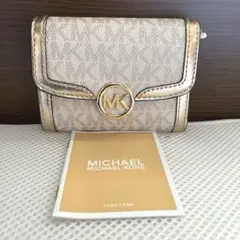 新品　マイケルコース　折り財布　メタルロゴ　ホワイト