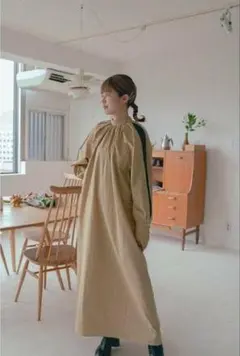 nugu 22オリジナルワンピース ベージュ