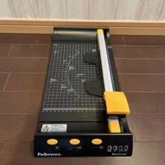 Item thumbnail for item 5401e9f8-2c6d-43e2-a2d3-6826cc0961d1